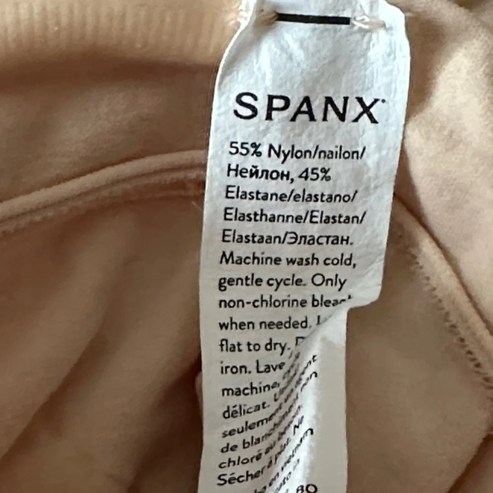 SPANX seamless light